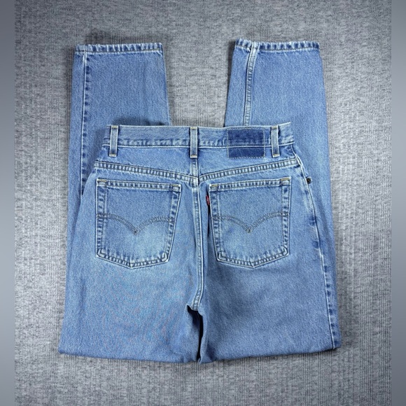 Vintage Levi’s 550 Jeans Size 10 29x30 Women’s Relaxed Mom Tapered Light Wash - Picture 1 of 8